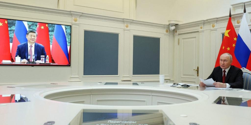 &Sigma;&upsilon;&nu;&omicron;&mu;&iota;&lambda;ί&alpha; &Pi;&omicron;ύ&tau;&iota;&nu; &ndash; &Sigma;&iota;: &laquo;&Sigma;&tau;&alpha;&theta;&epsilon;&rho;&omicron;&pi;&omicron;&iota;&eta;&tau;&iota;&kappa;ό&sigmaf; &pi;&alpha;&rho;ά&gamma;&omicron;&nu;&tau;&alpha;&sigmaf; &eta; &sigma;&upsilon;&nu;&epsilon;&rho;&gamma;&alpha;&sigma;ί&alpha; &mu;&epsilon; &tau;&eta;&nu; &Kappa;ί&nu;&alpha;&raquo;