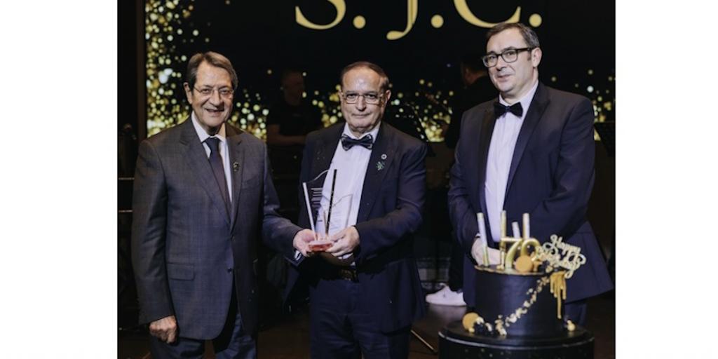 S.J. Constantinides / Xerographic Solutions Ltd Xerox: 40 &Chi;&rho;ό&nu;&iota;&alpha; &Sigma;&tau;&rho;&alpha;&tau;&eta;&gamma;&iota;&kappa;ή&sigmaf; &Sigma;&upsilon;&nu;&epsilon;&rho;&gamma;&alpha;&sigma;ί&alpha;&sigmaf; &kappa;&alpha;&io