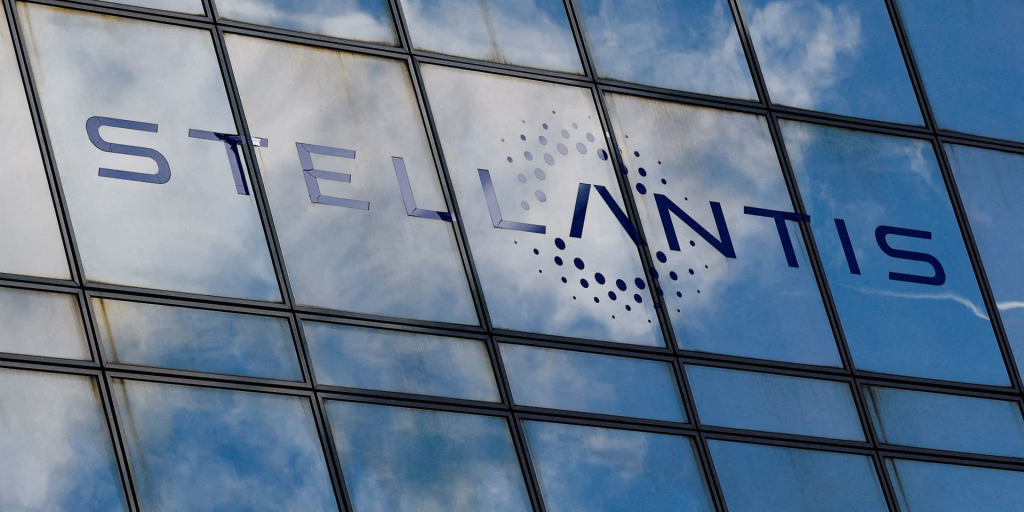 &Beta;&omicron;&upsilon;&tau;&iota;ά &pi;ά&nu;&omega; &alpha;&pi;ό 14% &gamma;&iota;&alpha; &tau;&eta; &mu;&epsilon;&tau;&omicron;&chi;ή &tau;&eta;&sigmaf; Stellantis &mu;&epsilon;&tau;ά &tau;&iota;&sigmaf; &zeta;&eta;&mu;&iota;έ&sigmaf; $26 &delta;&iota;&sigma;.