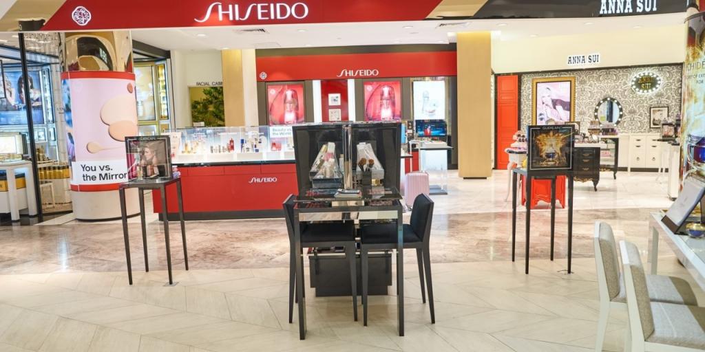 Shiseido: &Beta;&lambda;έ&pi;&epsilon;&iota; &epsilon;&pi;&iota;&sigma;&tau;&rho;&omicron;&phi;ή &sigma;&tau;&eta;&nu; &kappa;&epsilon;&rho;&delta;&omicron;&phi;&omicron;&rho;ί&alpha; &mu;&epsilon;&tau;ά &tau;&omicron; &pi;&lambda;ή&gamma;&mu;&alpha; &tau;&eta;&sigmaf; Drunk Elephant