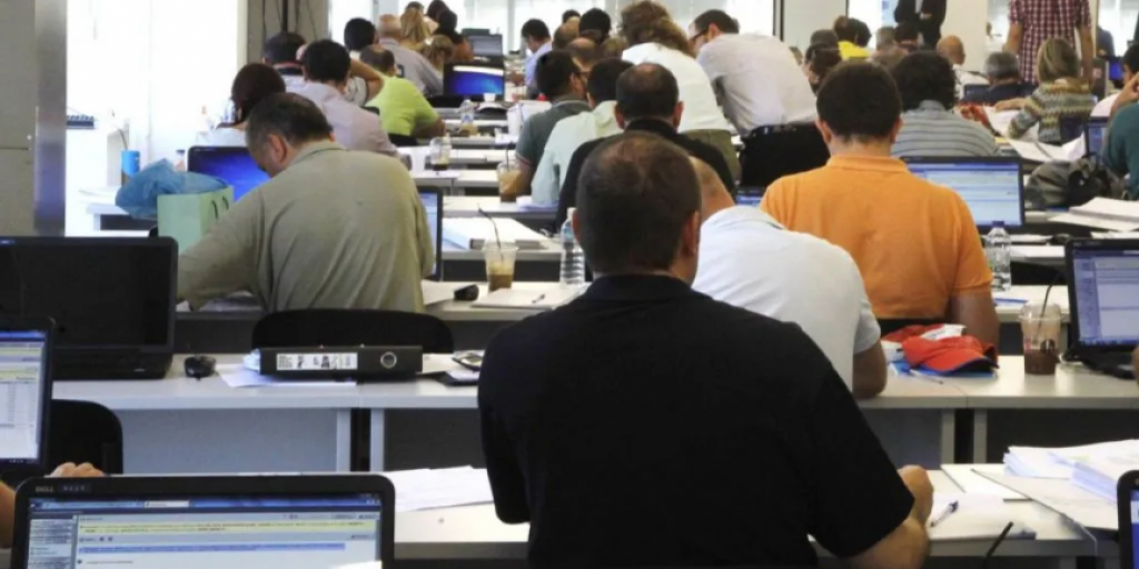 &Alpha;&upsilon;&xi;ή&theta;&eta;&kappa;&alpha;&nu; &omicron;&iota; &kappa;&upsilon;&beta;&epsilon;&rho;&nu;&eta;&tau;&iota;&kappa;&omicron;ί &kappa;&alpha;&tau;ά 257 ά&tau;&omicron;&mu;&alpha; &tau;&omicron;&nu; &Iota;&alpha;&nu;&omicron;&upsilon;ά&rho;&iota;&omicron;