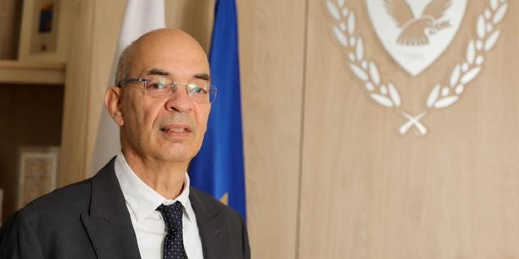 &Sigma;&tau;&omicron; &mu;&iota;&kappa;&rho;&omicron;&sigma;&kappa;ό&pi;&iota;&omicron; &tau;&omicron;&upsilon; &Upsilon;&pi;. &Mu;&epsilon;&tau;&alpha;&phi;&omicron;&rho;ώ&nu; &omicron;&iota; &pi;&rho;&omicron;&tau;ά&sigma;&epsilon;&iota;&sigmaf; &tau;&omicron;&upsilon; 1&omicron;&upsilon; Cyprus Transport Hackathon