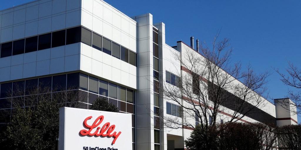 Eli Lilly: &Epsilon;&pi;&epsilon;&nu;&delta;ύ&epsilon;&iota; &sigma;&tau;&eta;&nu; &Iota;&nu;&delta;ί&alpha;