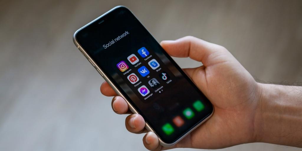 &Iota;&sigma;&pi;&alpha;&nu;ί&alpha;: &Omicron; &Sigma;ά&nu;&tau;&sigma;&epsilon;&theta; &tau;&alpha; &beta;ά&zeta;&epsilon;&iota; &mu;&epsilon; &tau;&omicron;&upsilon;&sigmaf; Big Tech &gamma;&iota;&alpha; &pi;&epsilon;&rho;&iota;&epsilon;&chi;ό&mu;&epsilon;&nu;&omicron; &pi;&alpha;&iota;&delta;&iota;&kappa;ή&sigmaf; &kappa;&alpha;&kappa;&omicron;&pi;&omicron;ί&eta;&sigma;&eta;&sigmaf; &mu;έ&sigma;&omega; AI