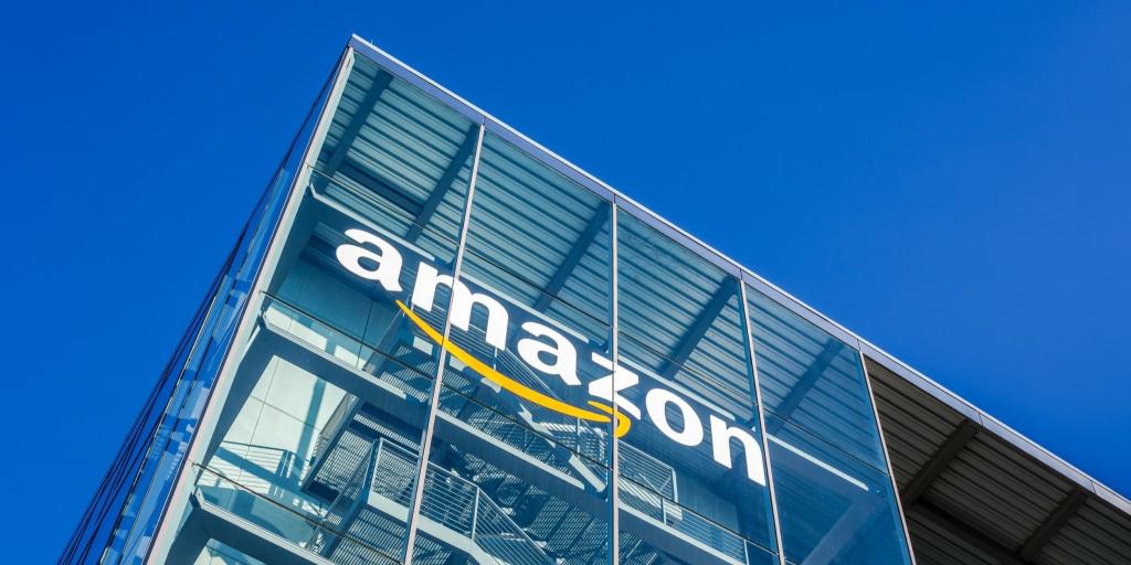 Amazon: &Chi;ά&kappa;&epsilon;&rho;&sigmaf; &chi;&rho;&eta;&sigma;&iota;&mu;&omicron;&pi;&omicron;ί&eta;&sigma;&alpha;&nu; AI &gamma;&iota;&alpha; &nu;&alpha; &pi;&alpha;&rho;&alpha;&beta;&iota;ά&sigma;&omicron;&upsilon;&nu; 600 &tau;&epsilon;ί&chi;&eta; &pi;&rho;&omicron;&sigma;&tau;&alpha;&sigma;ί&alpha;&sigmaf; &mu;έ&sigma;&alpha; &sigma;&epsilon; &lambda;ί&gamma;&epsilon;&sigmaf; &epsilon;&beta;&delta;&omicron;&mu;ά&delta;&epsilon;&sigmaf;