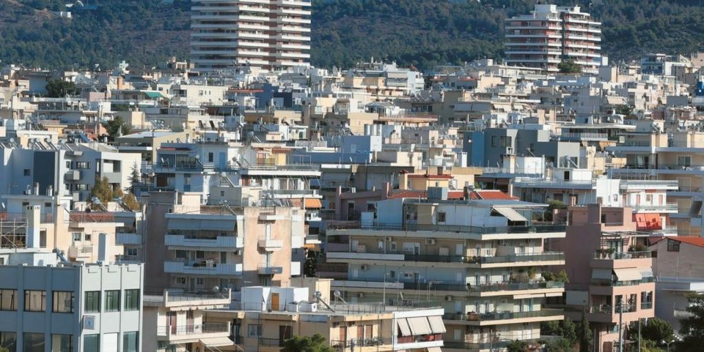&Alpha;&gamma;&omicron;&rho;ά &kappa;&alpha;&tau;&omicron;&iota;&kappa;ί&alpha;&sigmaf; &sigma;&tau;&eta;&nu; &Epsilon;&upsilon;&rho;ώ&pi;&eta;: &Sigma;&chi;&epsilon;&delta;ό&nu; &omicron;&iota; &mu;&iota;&sigma;&omicron;ί &alpha;&pi;&omicron;&kappa;&lambda;&epsilon;ί&omicron;&upsilon;&nu; &tau;&eta;&nu; &iota;&delta;&iota;&omicron;&kappa;&alpha;&tau;&omicron;ί&kappa;&eta;&sigma;&eta;
