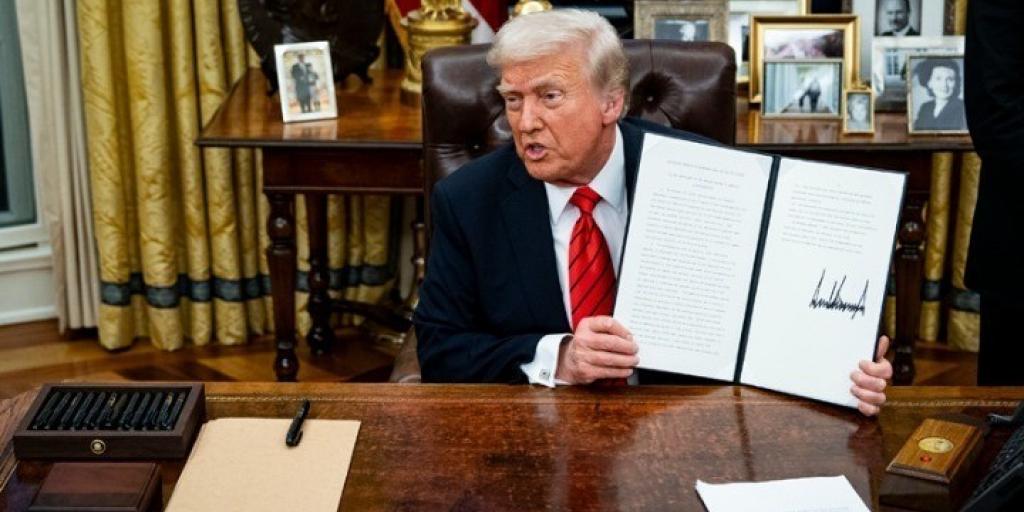 &Tau;&rho;&alpha;&mu;&pi;: &Sigma;&epsilon; &iota;&sigma;&chi;ύ &omicron;&iota; &pi;&alpha;&gamma;&kappa;ό&sigma;&mu;&iota;&omicron;&iota; &delta;&alpha;&sigma;&mu;&omicron;ί 10% &ndash; &Sigma;&chi;έ&delta;&iota;&omicron; &gamma;&iota;&alpha; &alpha;ύ&xi;&eta;&sigma;&eta; &sigma;&tau;&omicron; 15%